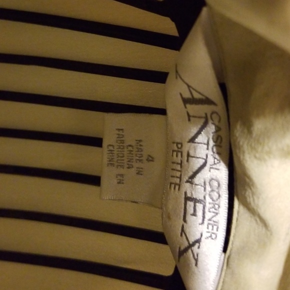 Blouse - Picture 3 of 4